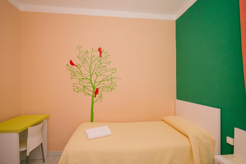 Pension Norma บาร์เซโลนา ภายนอก รูปภาพ